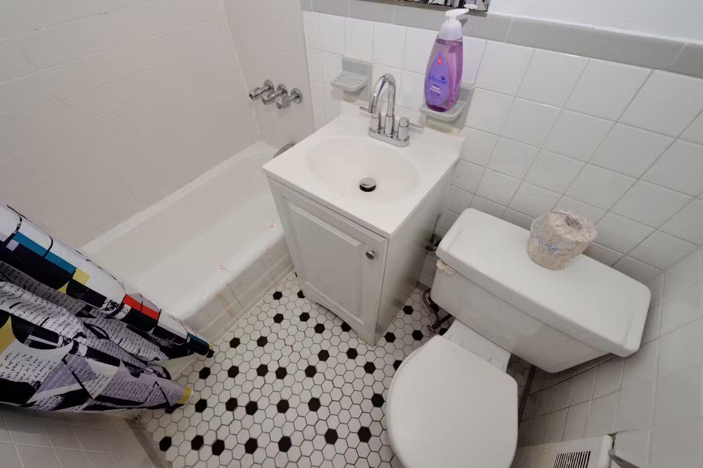 Furnished Studio Apartment in Lincoln Square, Manhattan