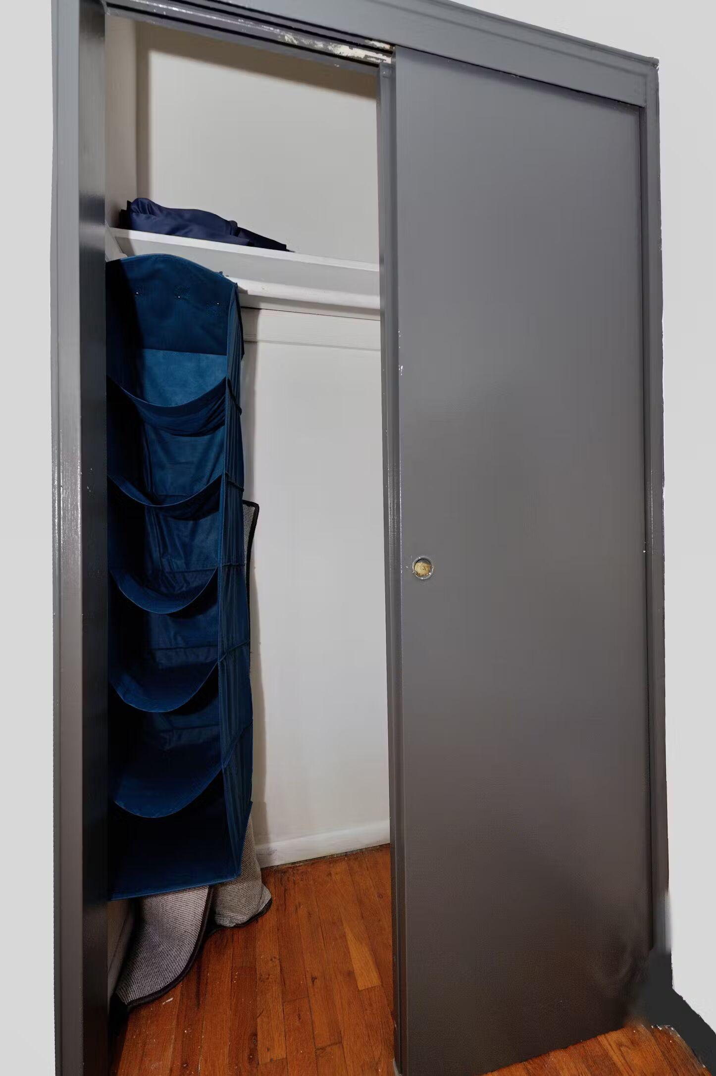 Furnished Studio Apartment in Lincoln Square, Manhattan