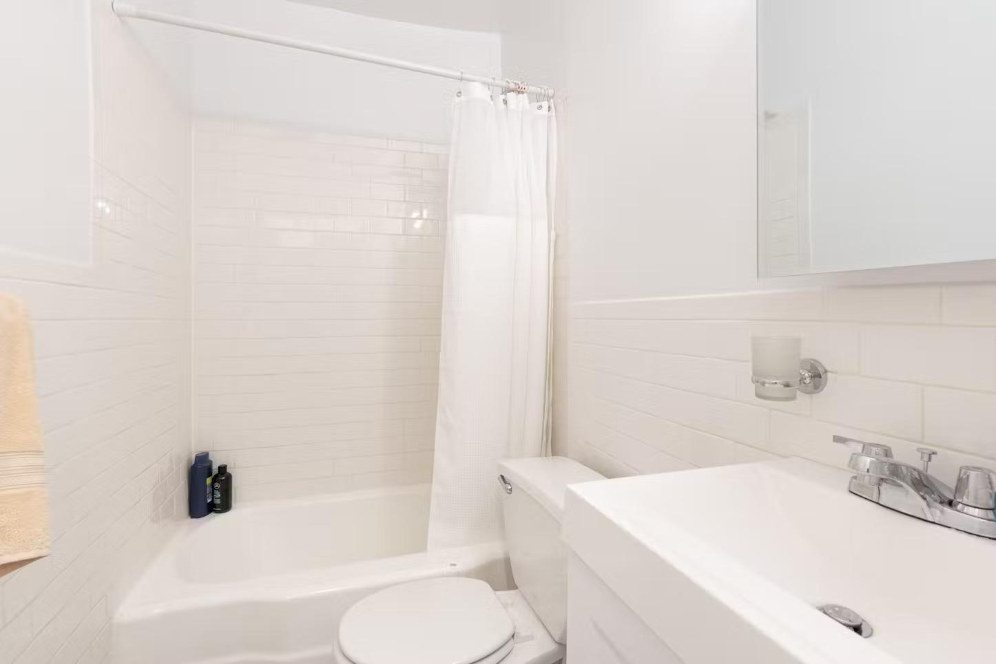 Furnished Studio Apartment in Fifth Avenue, Manhattan