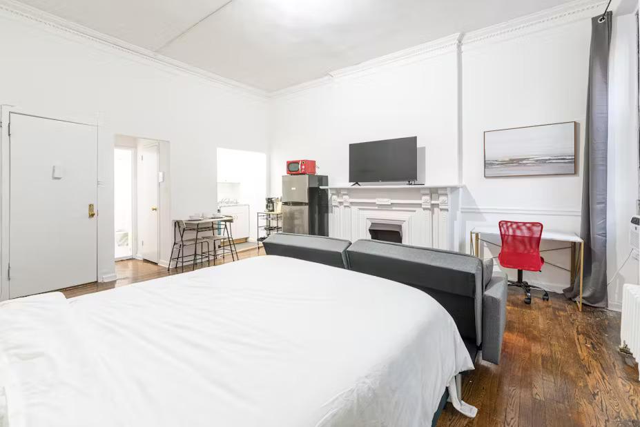 Furnished Studio Apartment in Fifth Avenue, Manhattan