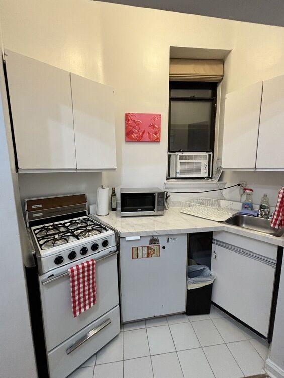 Furnished Studio Apartment in South Harlem Manhattan